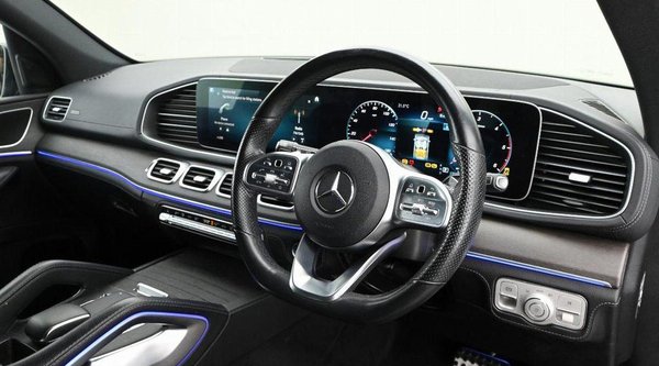 2020 Mercedes-Benz GLE 300d AMG Line
