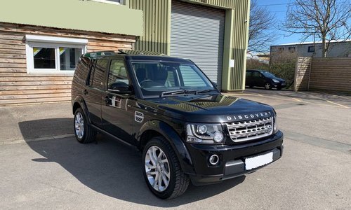 Import the 2016 Land Rover Discovery 3.0 SDV6 HSE for Just Kes 7.25M Duty Paid to Nairobi.