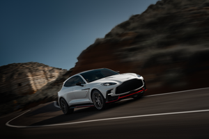 Best SUV Aston DBXS