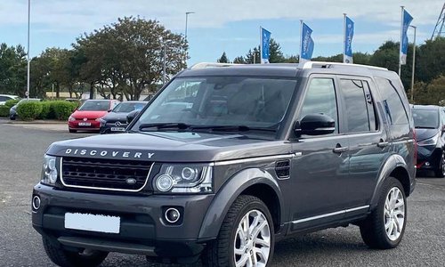 Import the 2016 Land Rover Discovery 3.0 SDV6 Landmark for Just kes 10M Duty Paid to Nairobi.