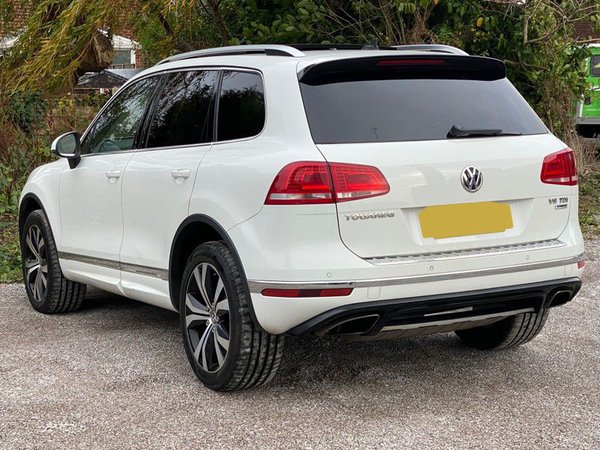 2016 VW Touareg R-Line 3.0 TDI V6 - OS Rear