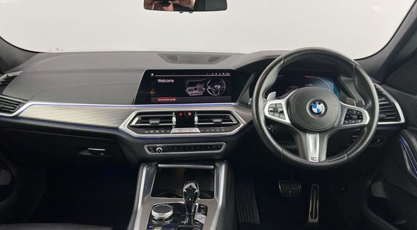 2020 BMW X6 xDrive 30d M Sport - Infotainment
