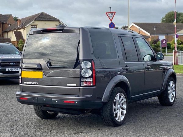 2016 Land Rover Discovery SDV6 Landmark - NS Rear