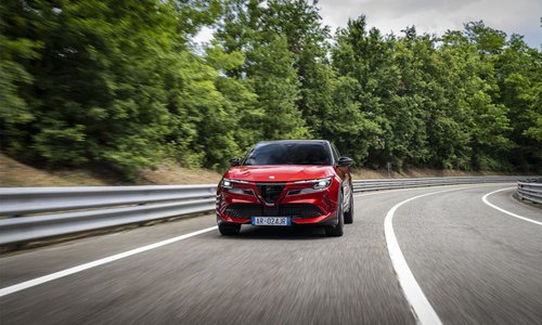 Electric Dynamite: A New & Fast Alfa Romeo Junior EV