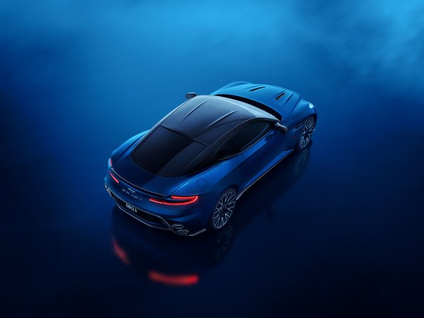 Aston Martin DB12S Back