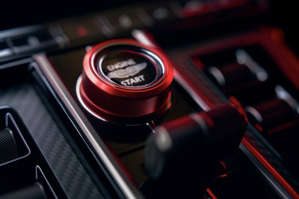 Aston Martin Vantage S Ignition