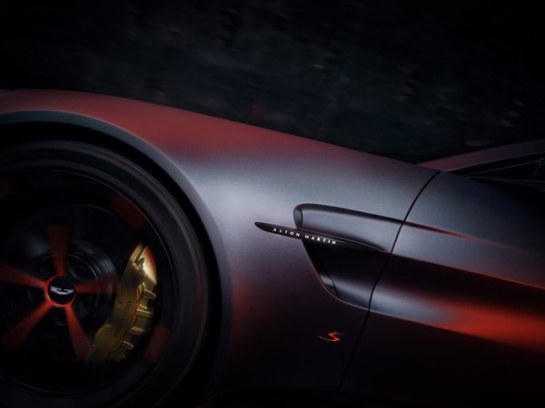 Aston Martin Vantage S Side Back