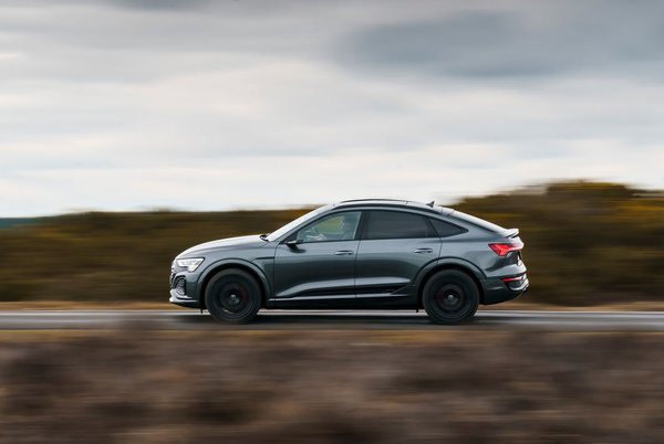 Audi Q8 e-tron Sportback - Side