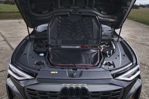 2023 Audi Q8 E-tron - Engine