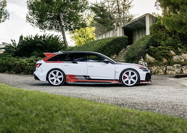 Audi RS6 Avant GT -Side