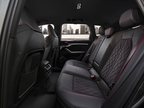 Audi SQ6 E-trone - Seats