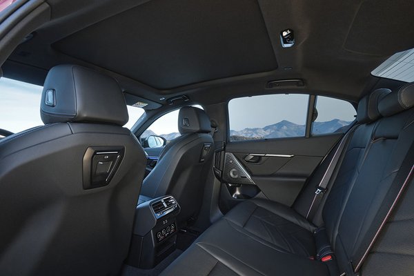 BMW 5 Series - Interior