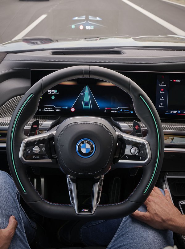 BMW 7 Series Level 3 - Steering Wheel