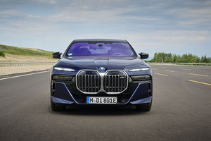 BMW 7 Series Level 3 - Grille
