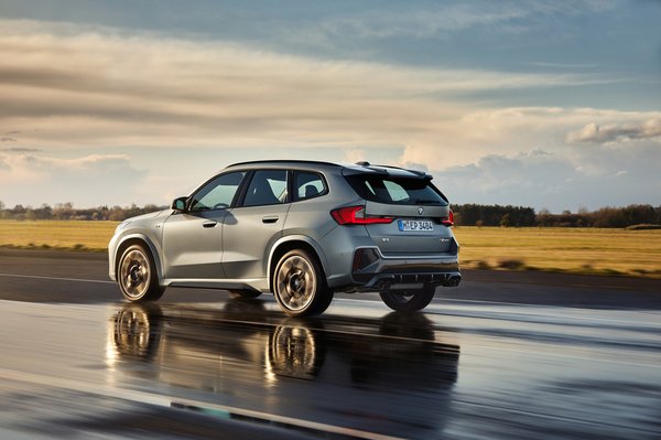 BMW X1 M35i Back 1