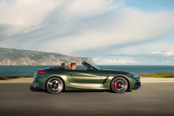 BMW Z4 Handschalter Side