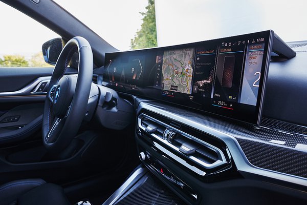 BMW i4 M50 - Display