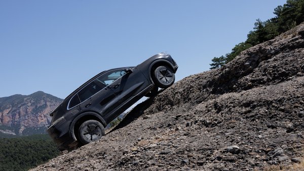 Best SUV Porsche Cayenne