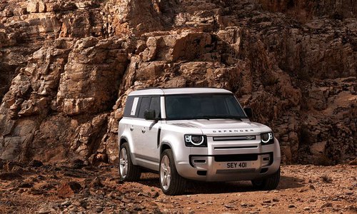 Land Rover Defender 130: Majestic Eight-Seater