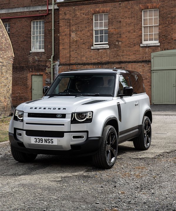 Land Rover Defender 90 - OS Front