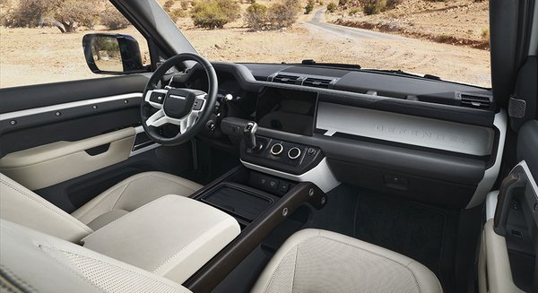 Land Rover Defender 90 - Cockpit