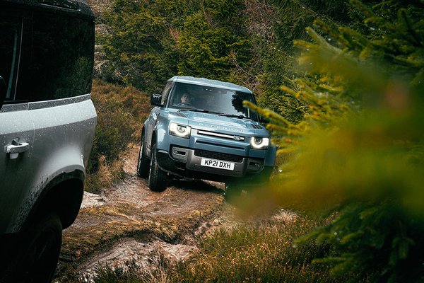 Land Rover Defender 90 - Offroad