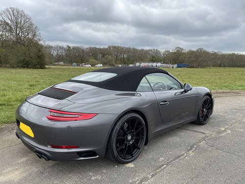 2018 Porsche 911 Carrera S - NS Rear