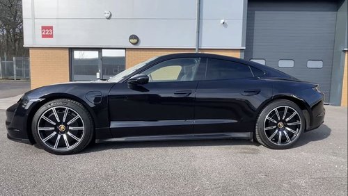 2020 Porsche Taycan Turbo - Side