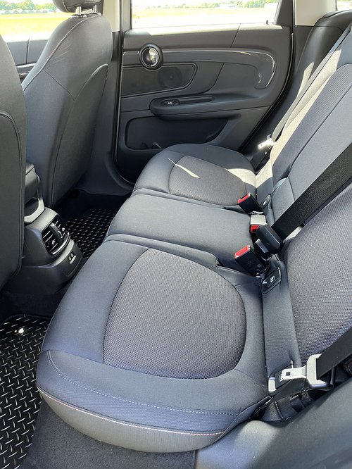 2019 Mini Countryman Cooper S E - Rear Seats