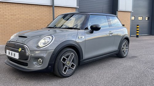 2020 Mini Cooper S Electric - OS Front