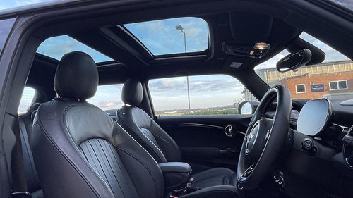 2020 Mini Cooper S Electric - Interior