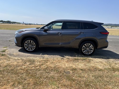 2021 Toyota Highlander - Side