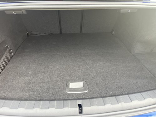 2021 BMW 330e M Sport - Boot