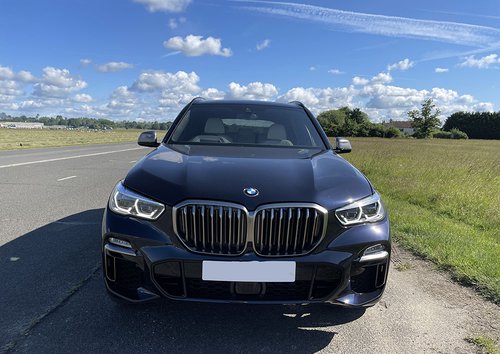 2021 BMW X5 M50i - Grille