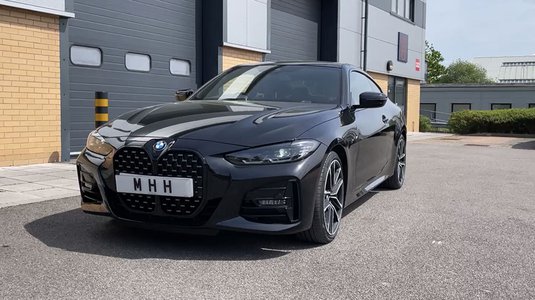 2021 BMW 420d xDrive M Sport - Grille