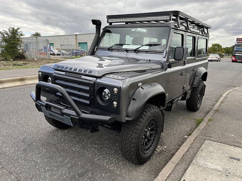 2015 Land Rover Defender 110 County - OS Front