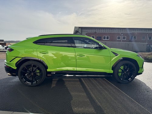 2024 Lamborghini Urus V8 4L Biturbo S