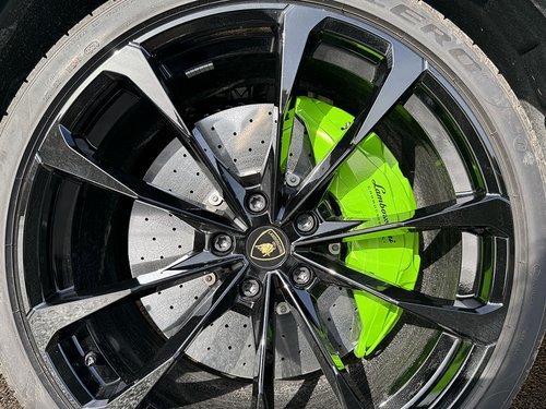 2024 Lamborghini Urus V8 4L Biturbo S