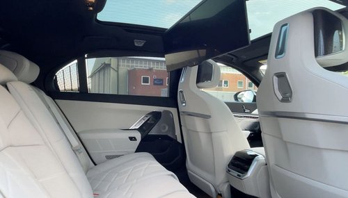 2024 BMW M760e xDrive