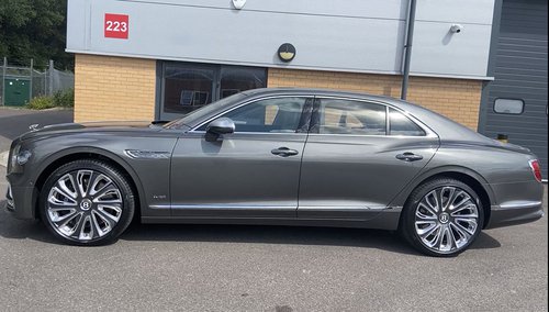 2023 Bentley Flying Spur W12 Mulliner - Side