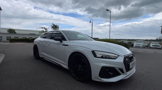 Audi RS5 Carbon Black TFSI Quattro