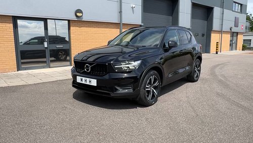2021 Volvo XC40 R-Design T3