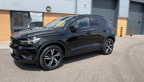 2021 Volvo XC40 R-Design T3