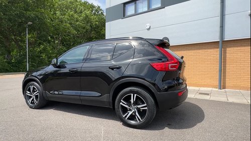 2021 Volvo XC40 R-Design T3