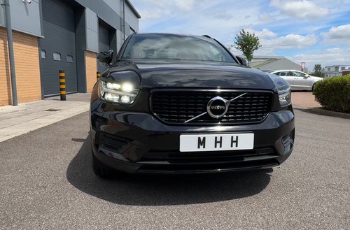 2021 Volvo XC40 R-Design T3