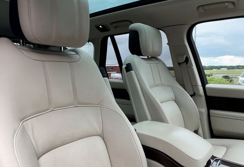 2021 Range Rover Vogue SE D300 MHEV