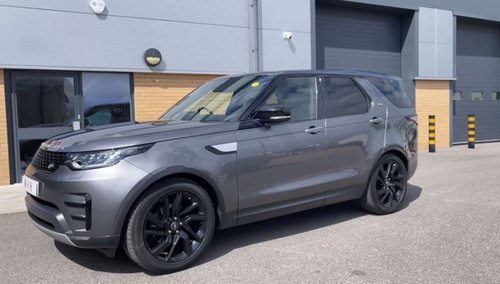 2018 Land Rover Discovery TDV6 HSE Luxury - side