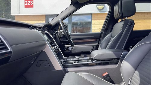 2018 Land Rover Discovery TDV6 HSE Luxury - front cabin