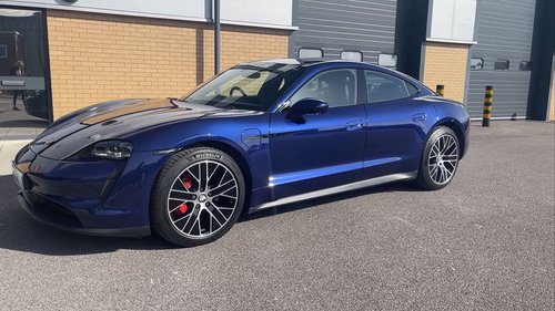 2020 Porsche Taycan 4S - Side