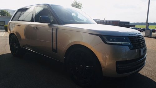2022 Range Rover D350 HSE - NS Front